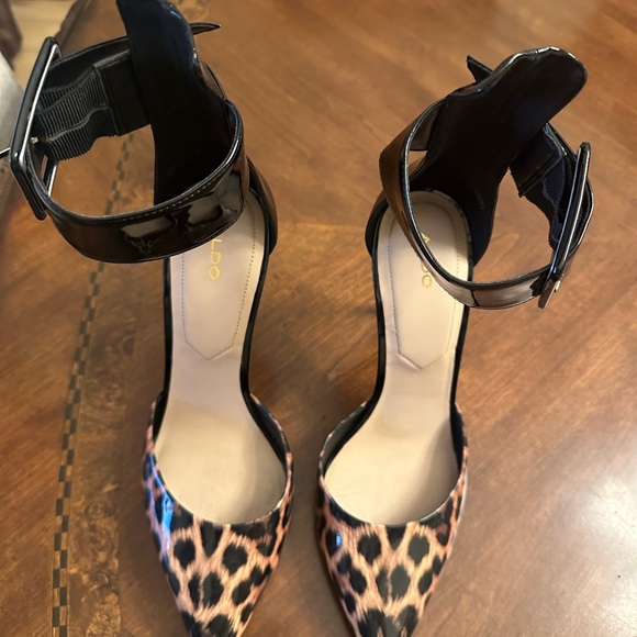 ALDO Animal Print Heels with Black Ankle Strap - Picture 7 of 7
